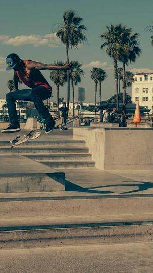 黑碧玉籽料截图1